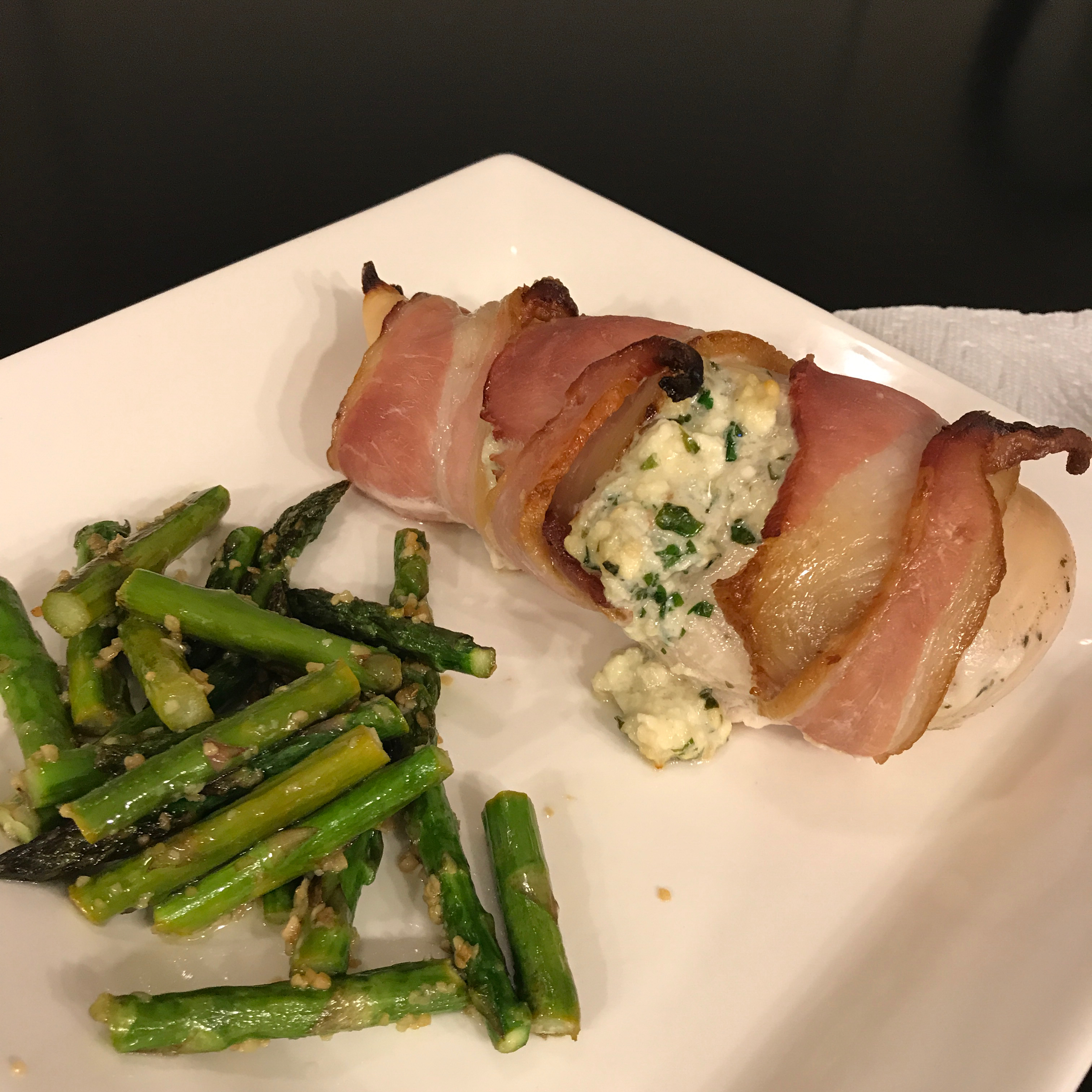Gorgonzola Stuffed Chicken Breasts Wrapped in Bacon 