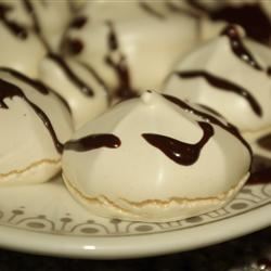 Authentic French Meringues 