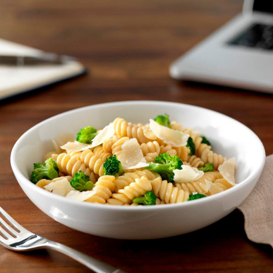 Ready Pasta Rotini with Broccoli and Cheese 