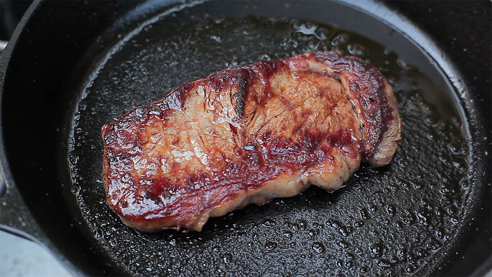 Steak Using the Fast-Flip Method 