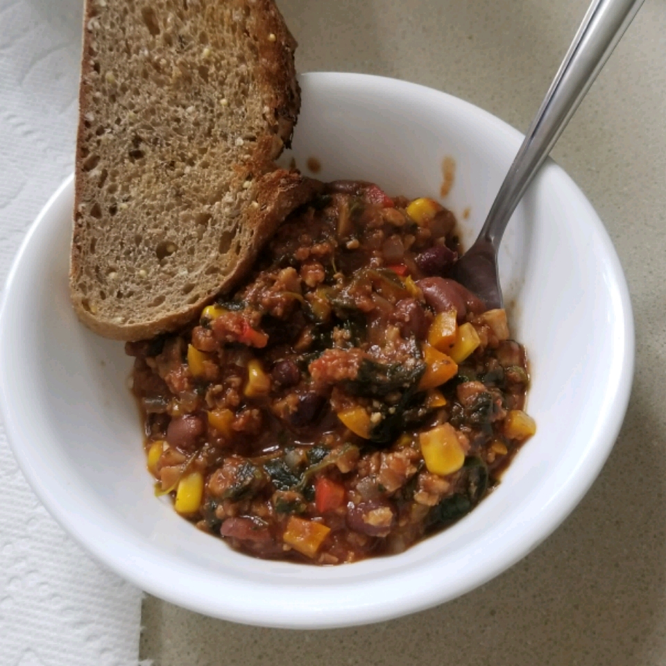 Hearty Vegan Slow-Cooker Chili 