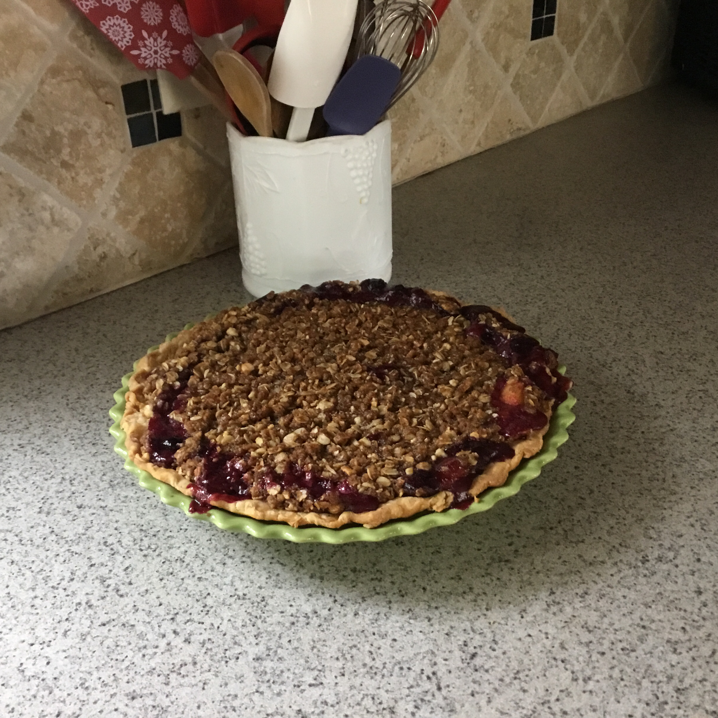 Cherry Pie with Almond Crumb Topping 