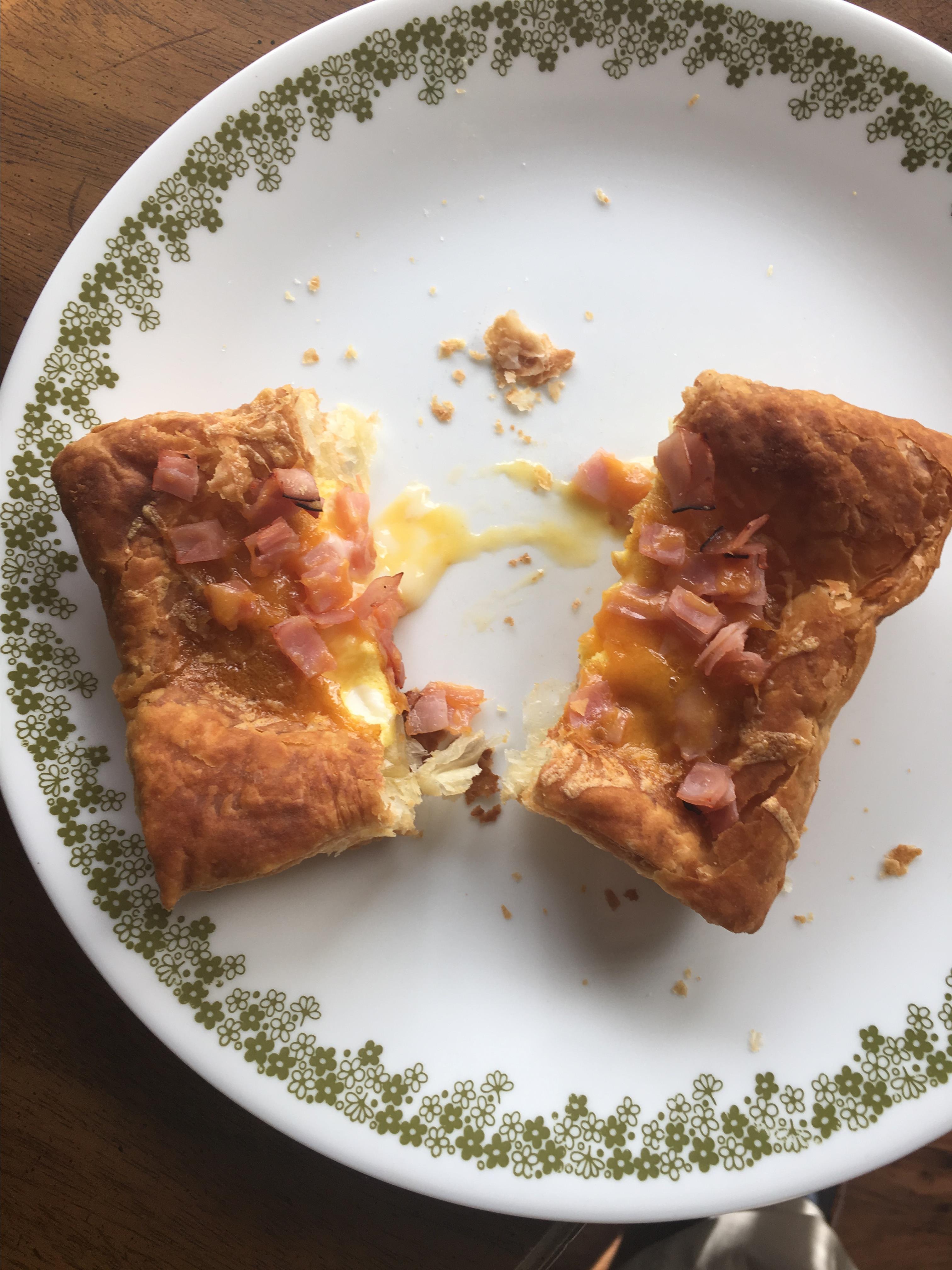 Air Fryer Breakfast Toad-in-the-Hole Tarts