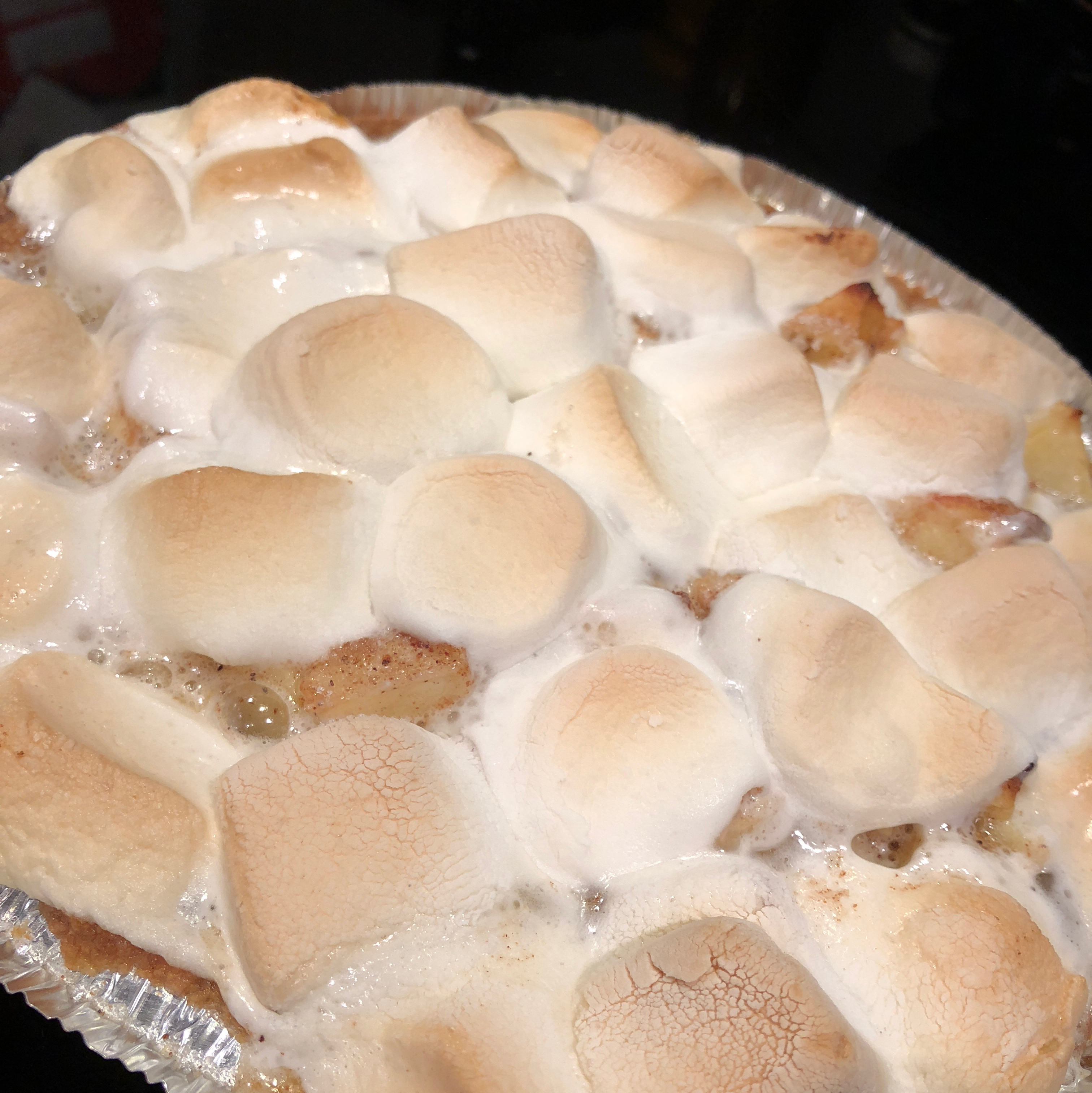 Marshmallow Apple Pie 