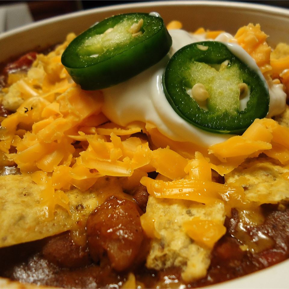 <p>"This recipe needs some background," says b. "This is the recipe for the chili to Original Tommy's Hamburgers, located in the Los Angeles area. It has a number of devotees. Thus this chili belongs on your hamburger, hot dog, or french fries.  It tastes just like the real thing, and we enjoy it immensely."</p>
                          