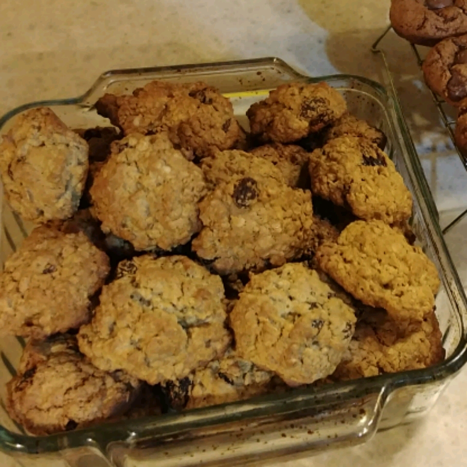 Oatmeal Raisin Cookies VI 