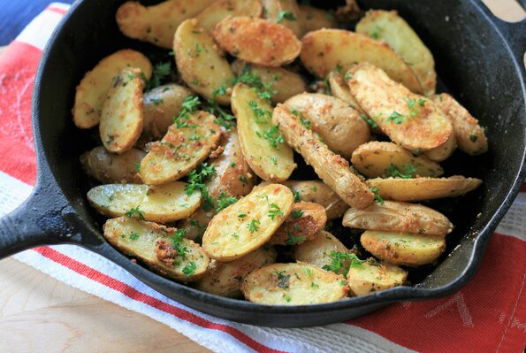 Roasted Garlic-Parmesan Fingerling Potatoes 