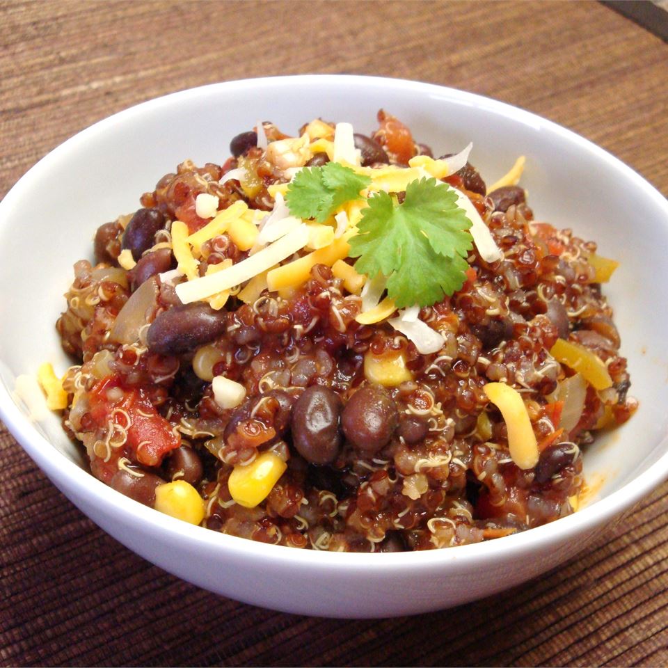 Quinoa and Black Bean Chili 