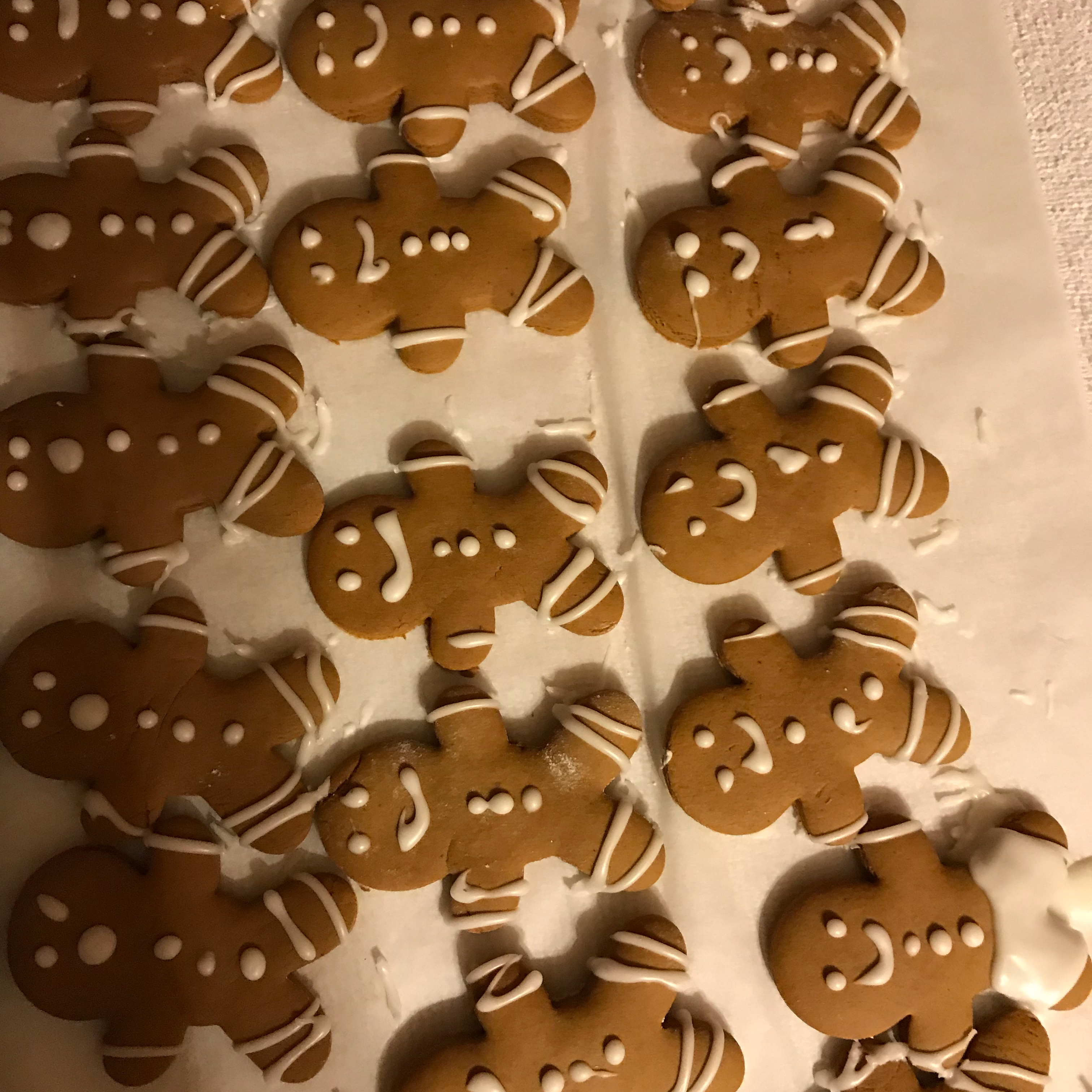 Soft Gingerbread Cookies 