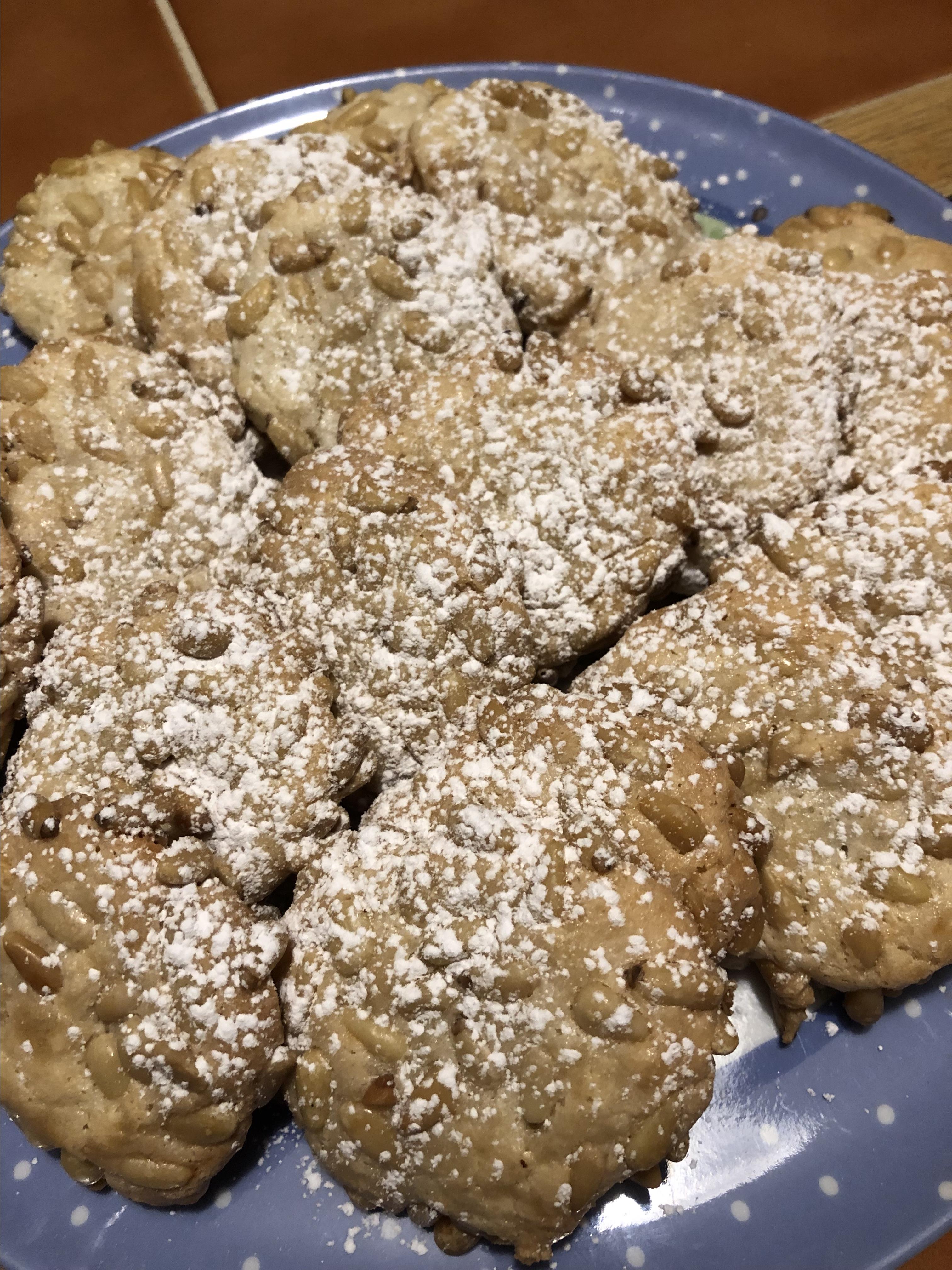 Pignoli Cookies I 