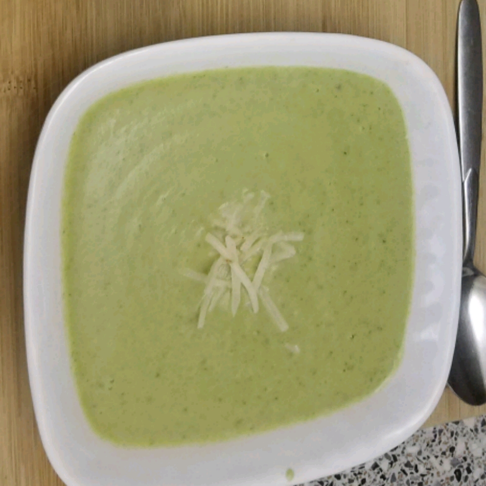 Vegan Broccoli Soup 