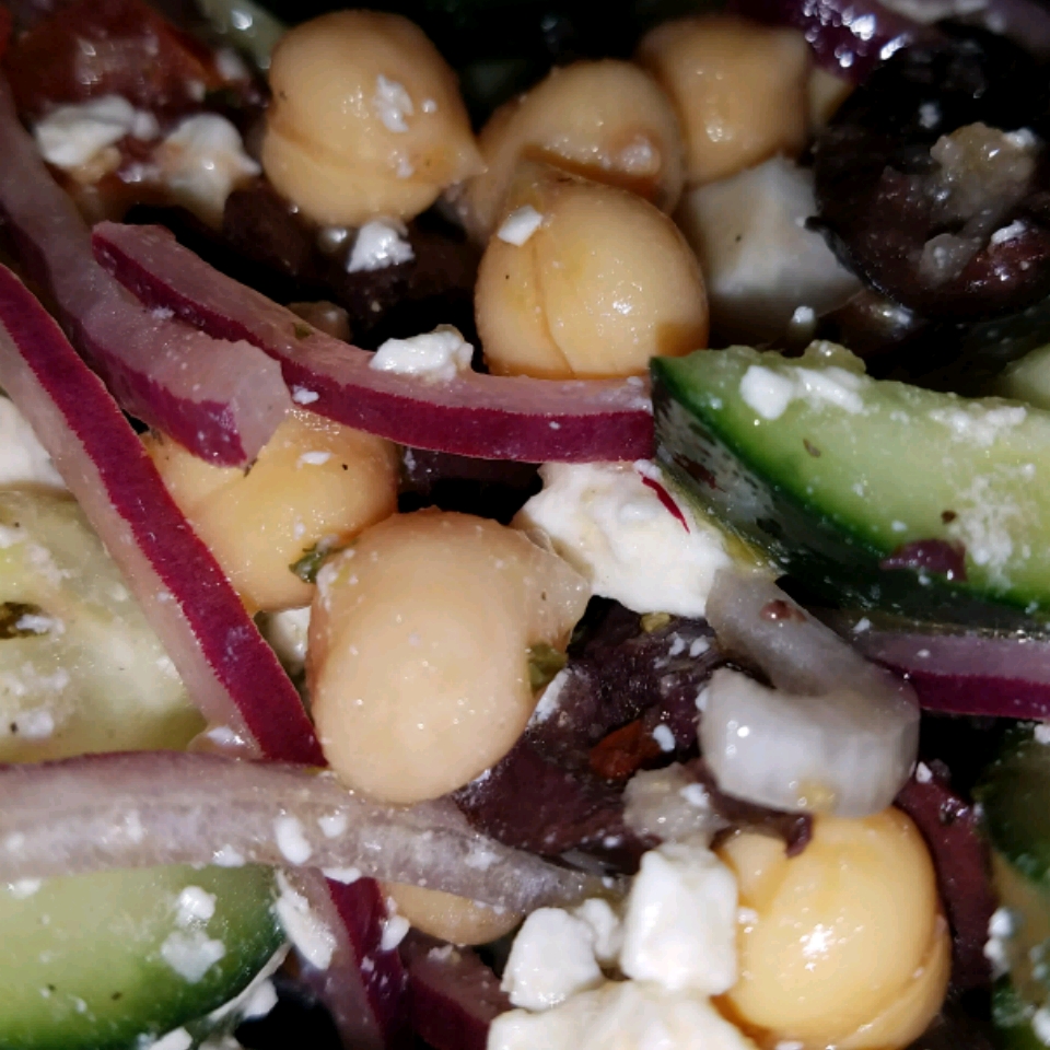 Greek Garbanzo Bean Salad 