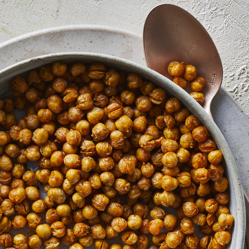 <p>Air-fried chickpea snacks are intensely flavored and incredibly crunchy. Drying the chickpeas is essential to a good crunch, so don't skip this step. If you have time, leave them out on the counter to dry for an hour or two before frying.</p>
                          