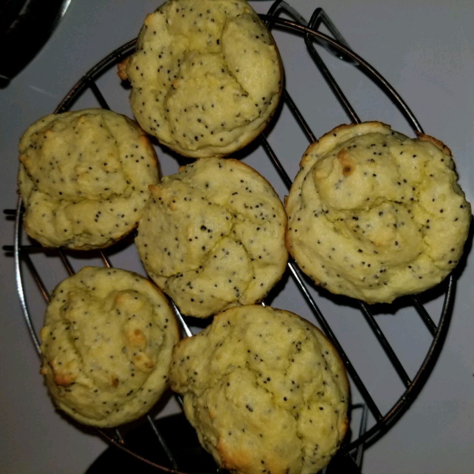 Keto Low-Carb Lemon Poppy Seed Muffins 
