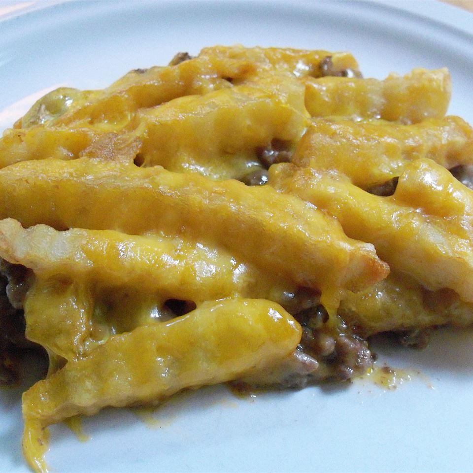 <p>A super simple dinner from the pantry! Combine golden mushroom and cheese soups with ground beef, simple seasonings, and frozen French fries. "A quick and easy family pleaser," says BETTINA_J.</p>
                          