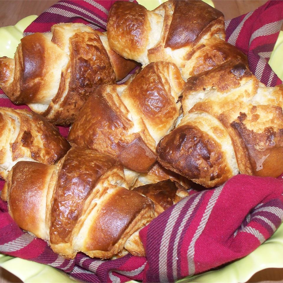 Traditional Layered French Croissants 