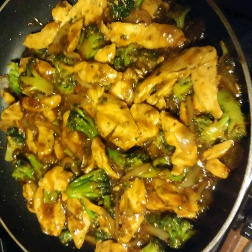 Broccoli and Chicken Stir-Fry 
