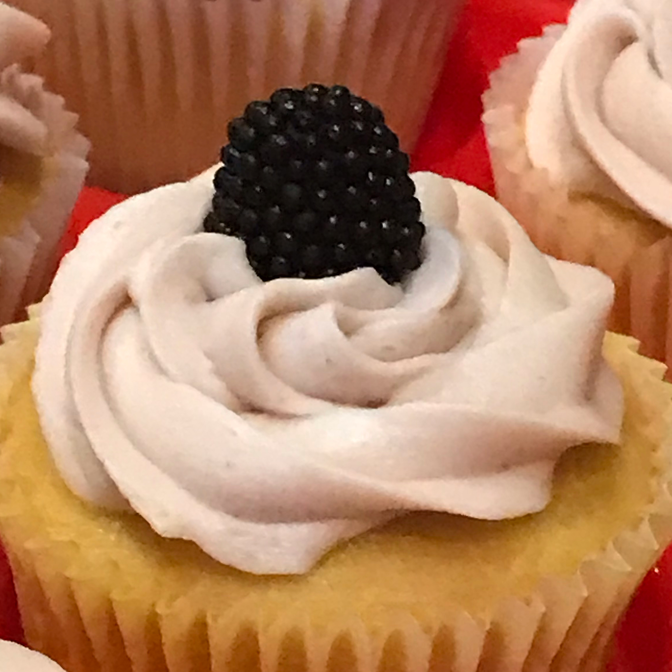 Lemon Cupcake with Blackberry Buttercream 