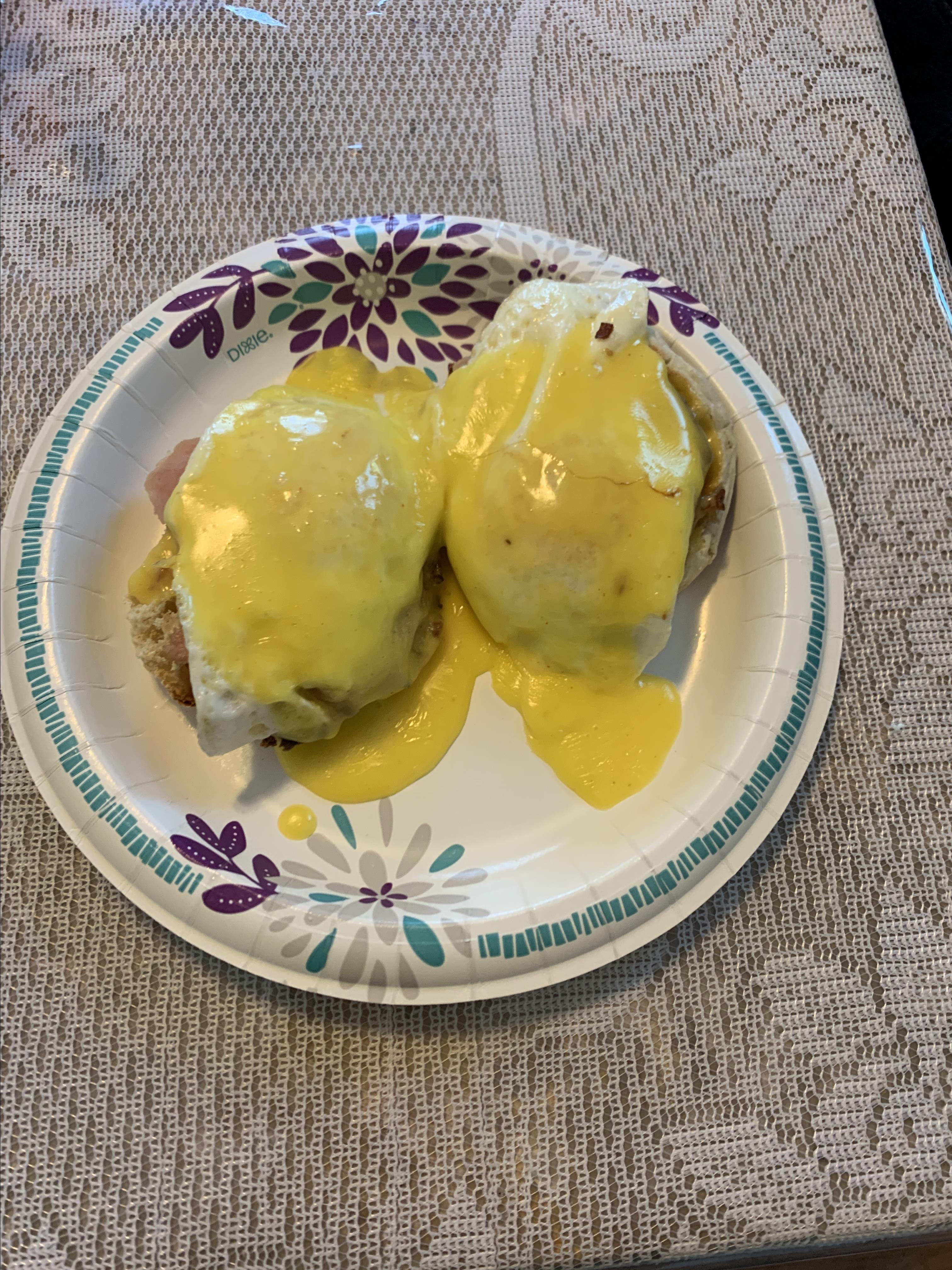 Quick and Easy Hollandaise Sauce in the Microwave Jaz1275esp