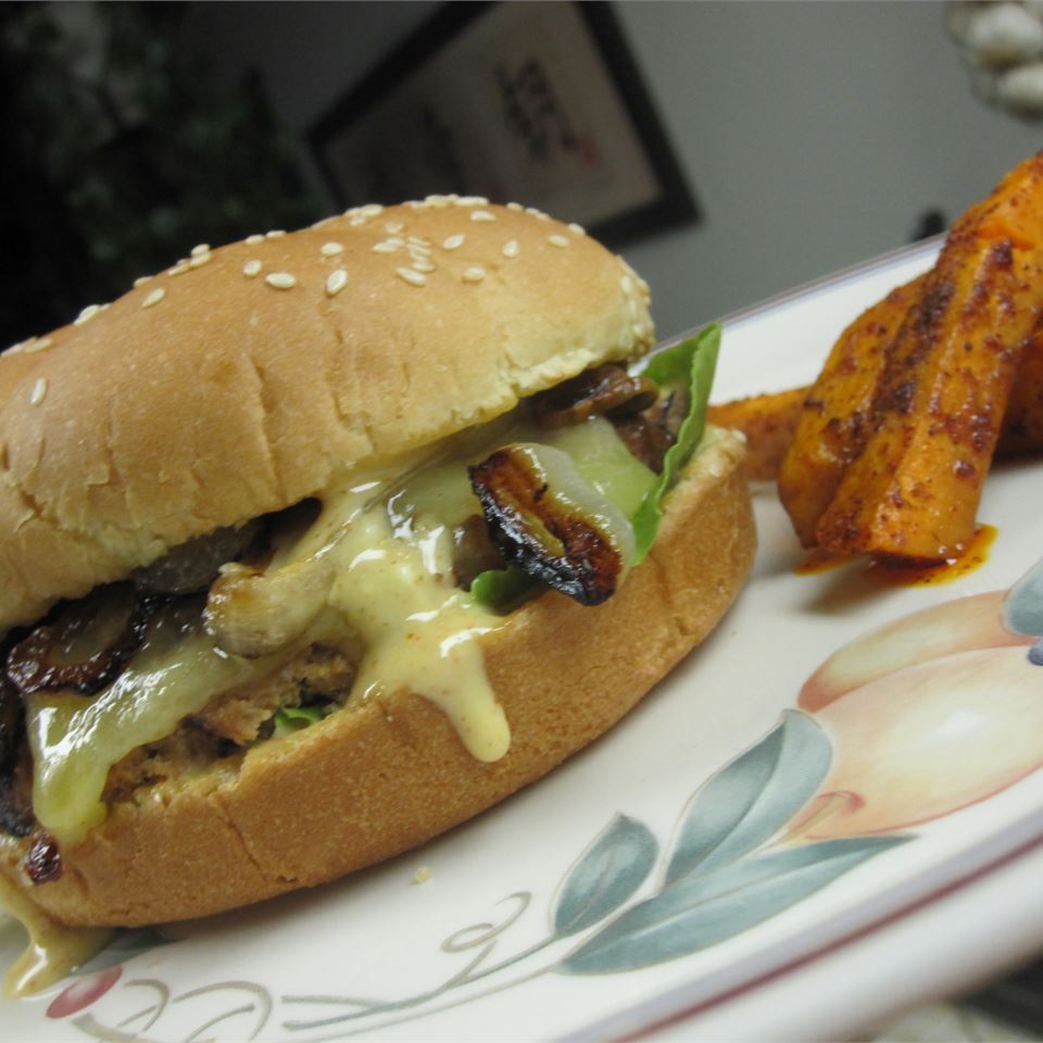 Kickin' Turkey Burger with Caramelized Onions and Spicy Sweet Mayo 