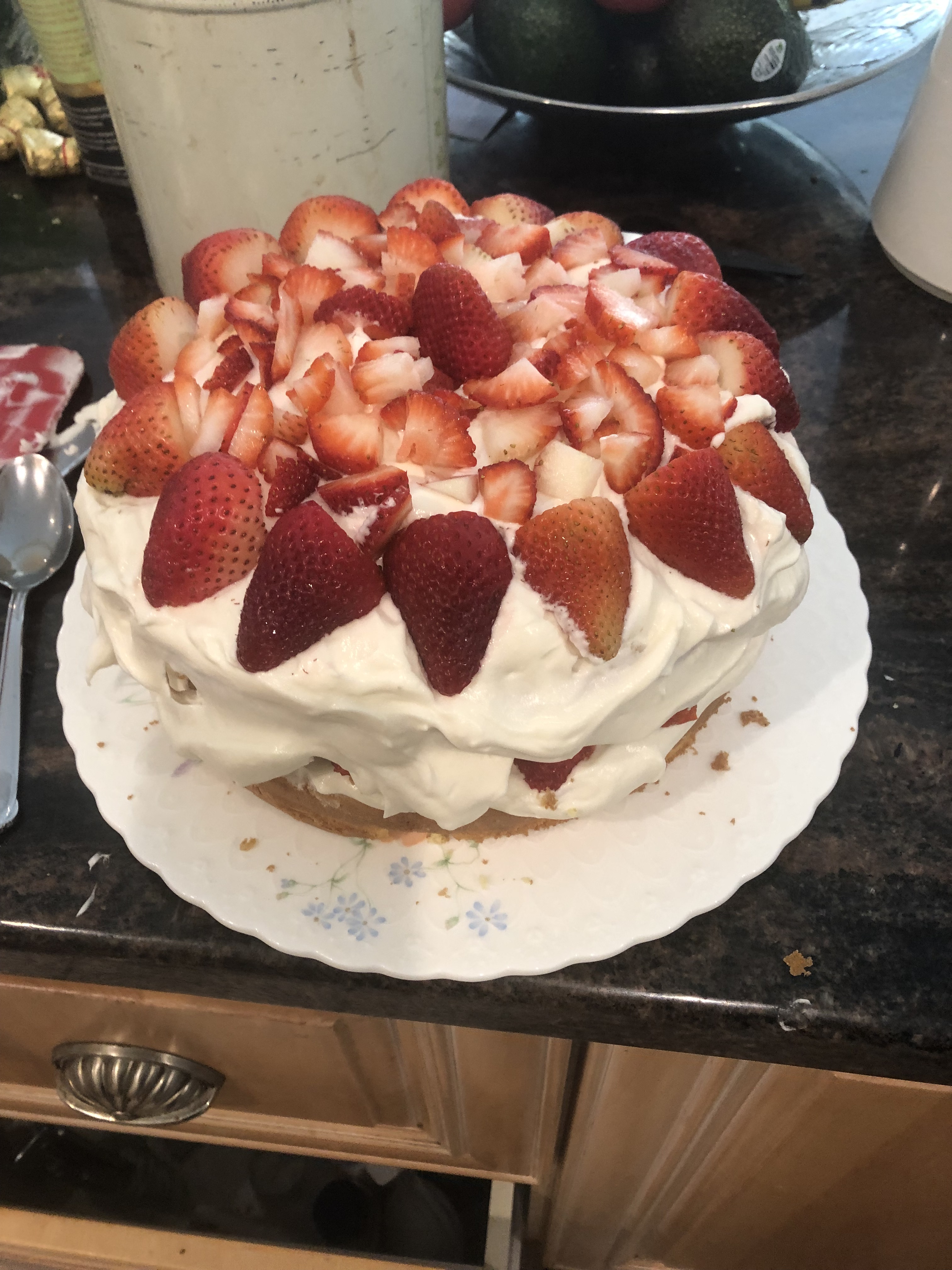 Vanilla Layer Cake with Strawberries 