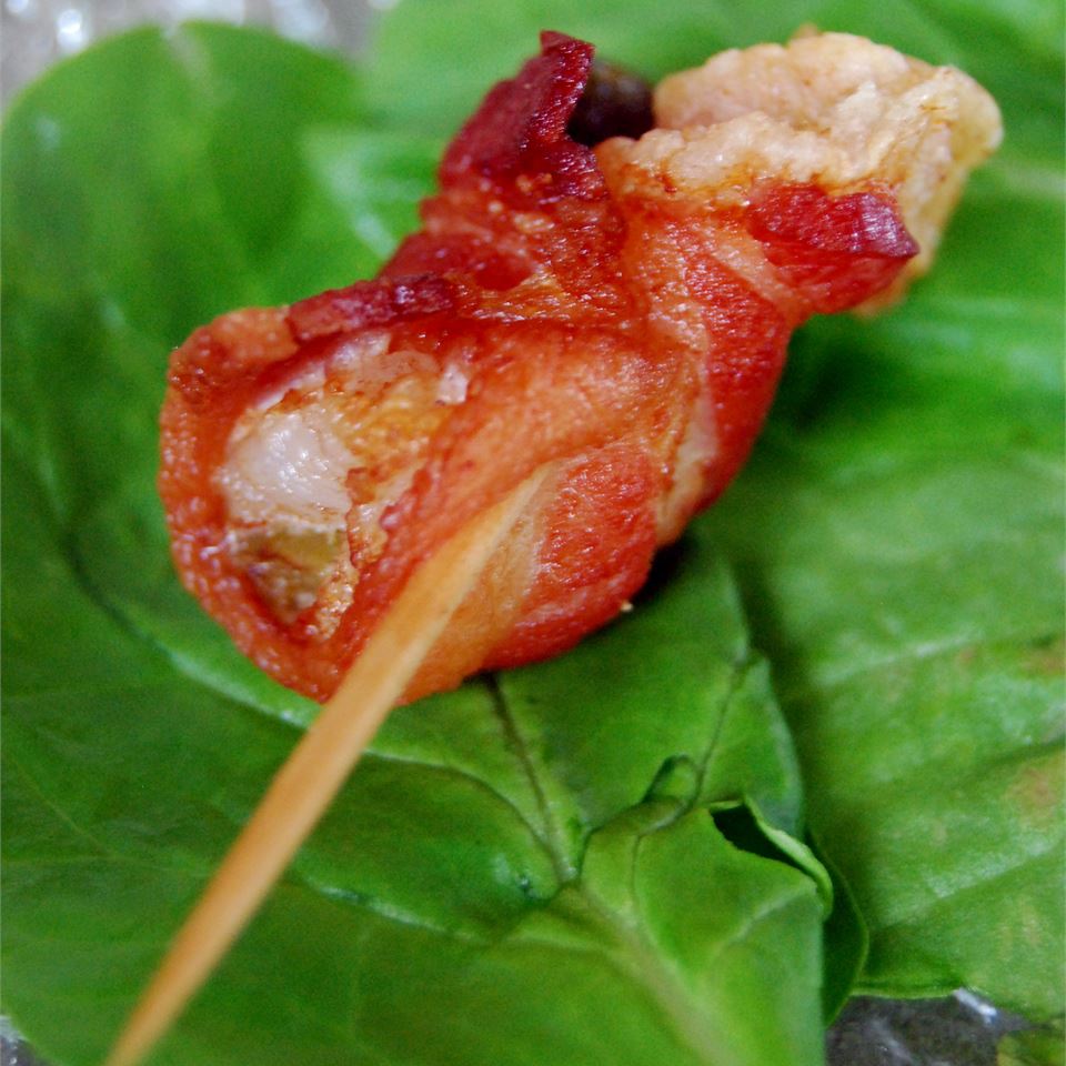 Amazing Bacon-Wrapped Jalapeno Shrimp