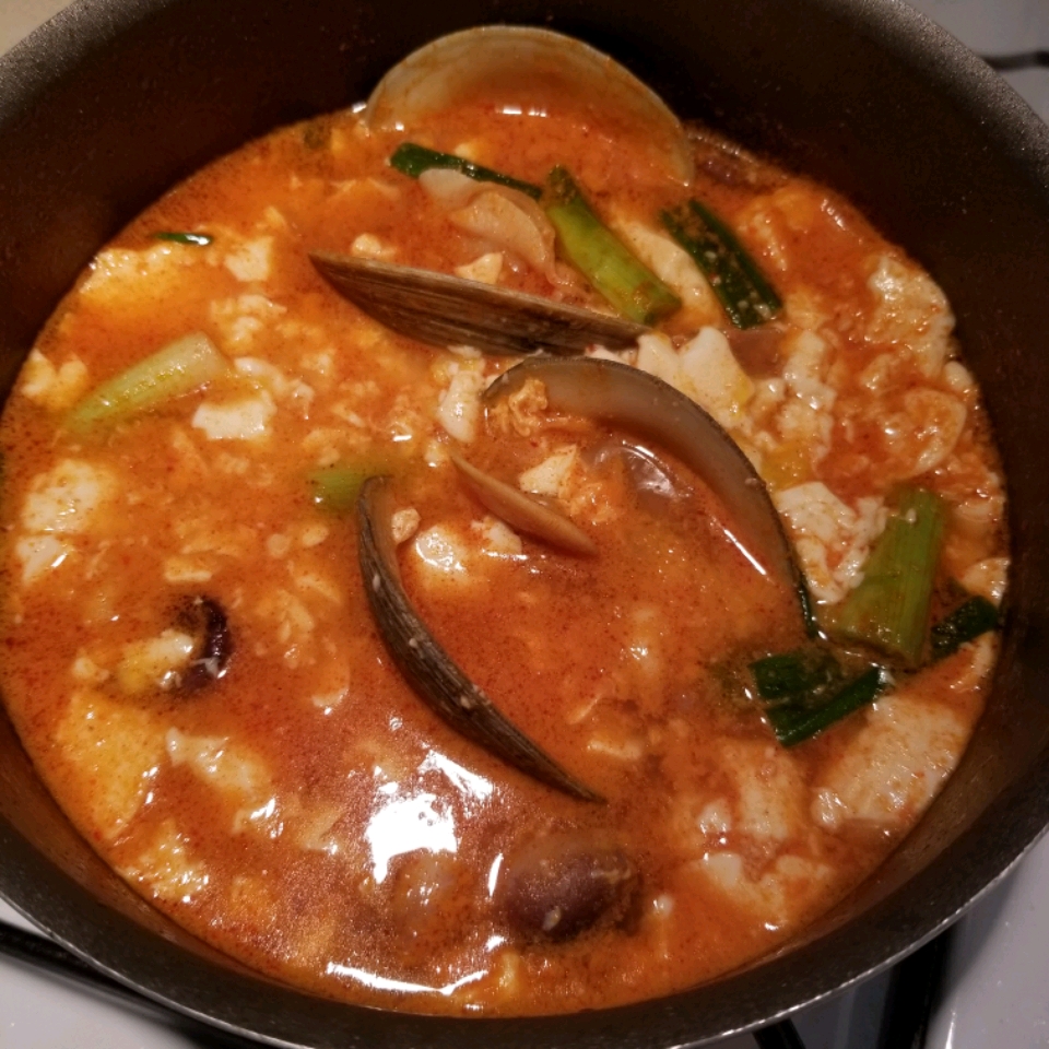 Korean Soft Tofu Stew (Soon Du Bu Jigae) Sandra Suet Ee Khoo