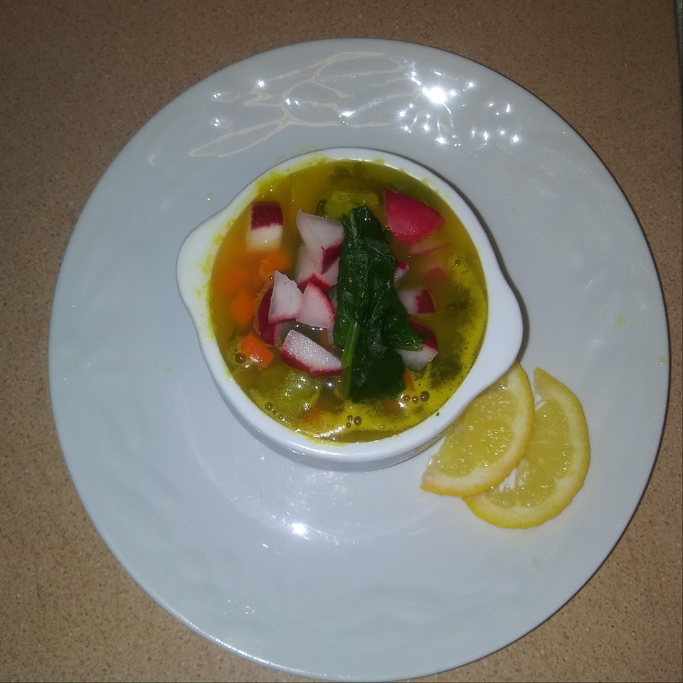Spinach and Vegetable Soup with Radishes Melissa