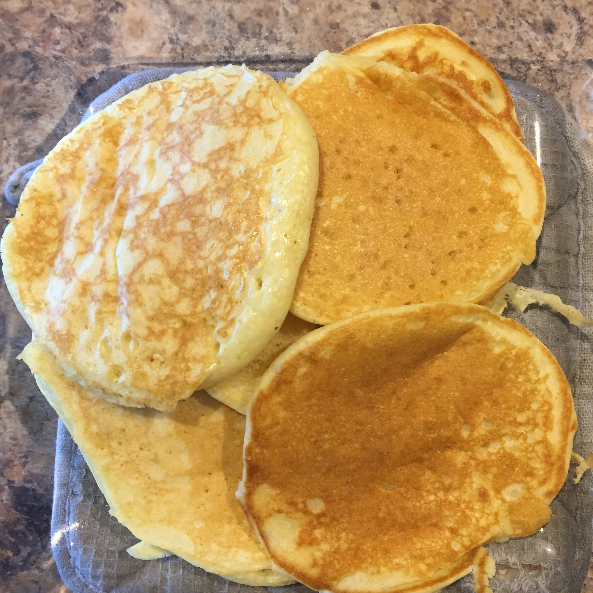 Truck-Stop Buttermilk Pancakes 