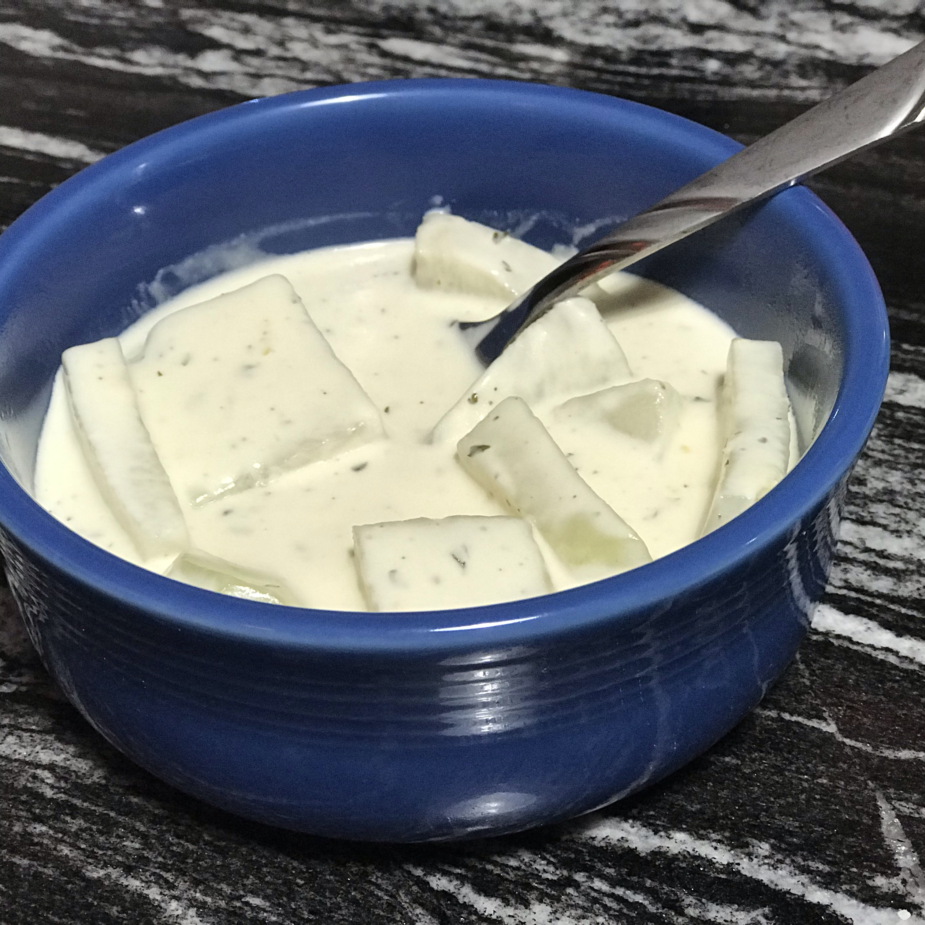 Kohlrabi in Lemon-Cream Sauce