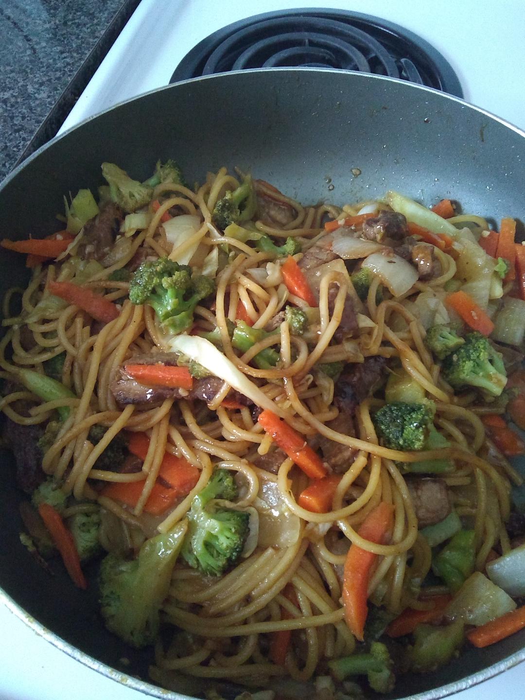 Beef Lo Mein 