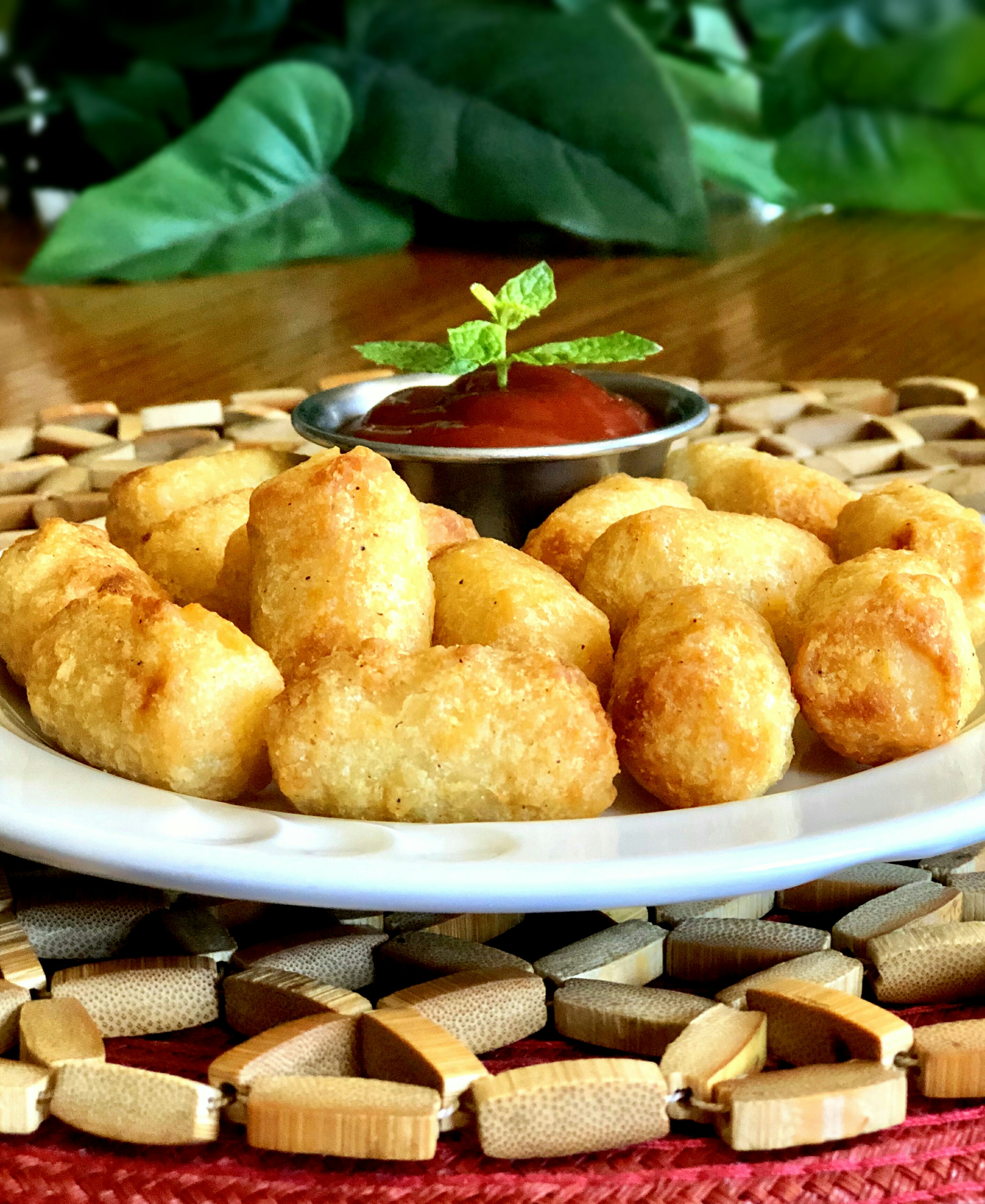 <p>These air-fried tots make an incredible appetizer, yes. But tater tots made from cauliflower are also a terrific (and deliciously sneaky) way to get the kids to eat their veggies! Yoly says, "The best part is they will never know. Now you can have them on the table in less than 10 minutes and you won't have to heat up your house by turning on the oven."</p>
                          