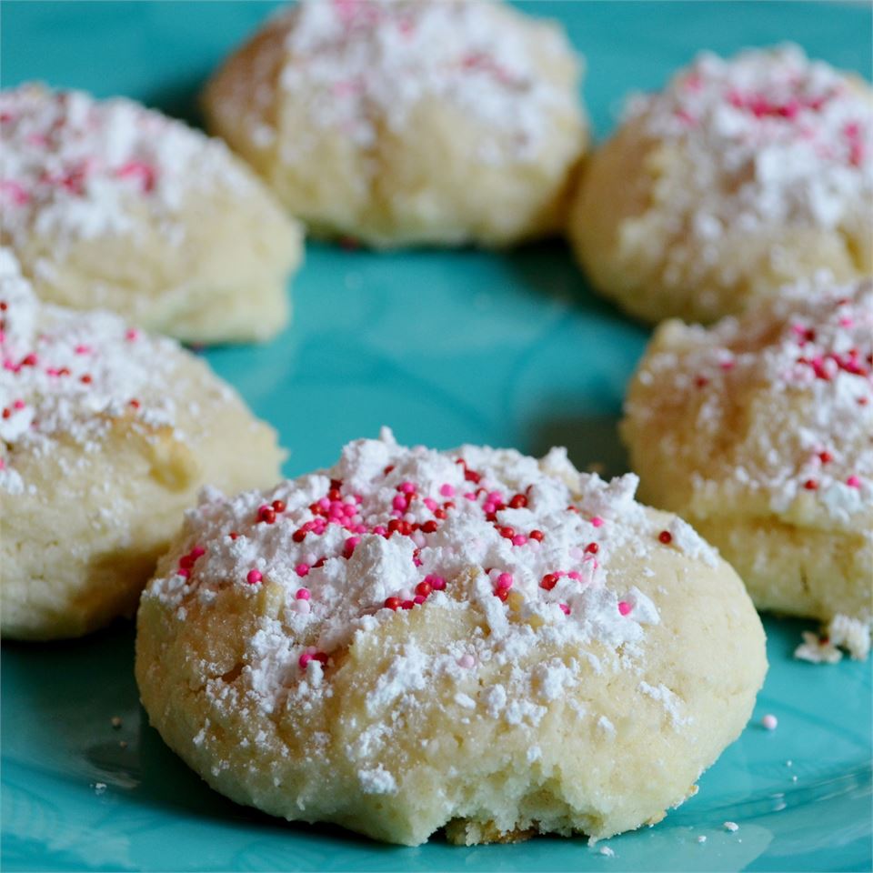 <p>Rave Review: "These cookies are great...wonderfully light and airy!" &mdash; Amy</p>
                          <p> </p>
                          