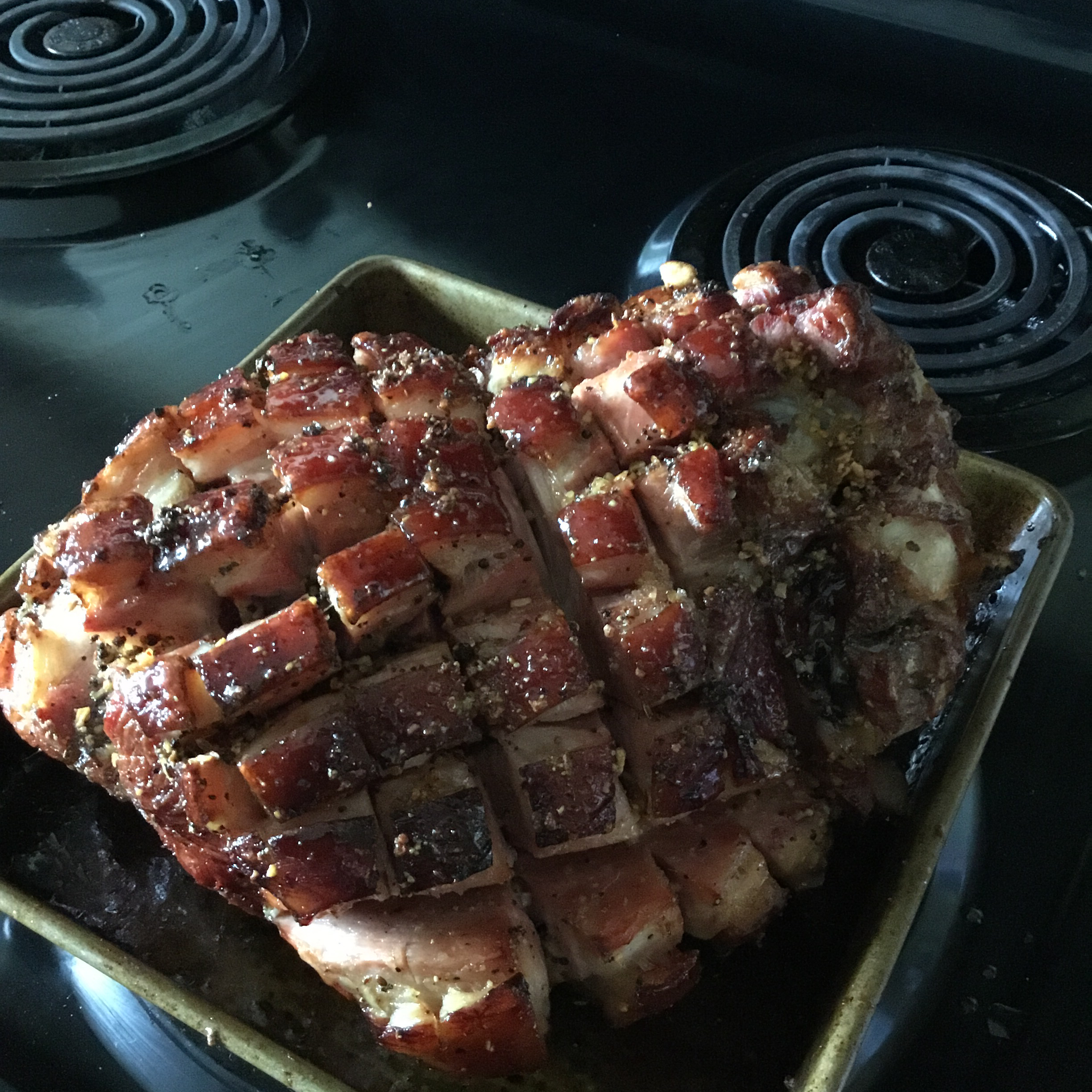 Baked Ham with Maple Glaze 