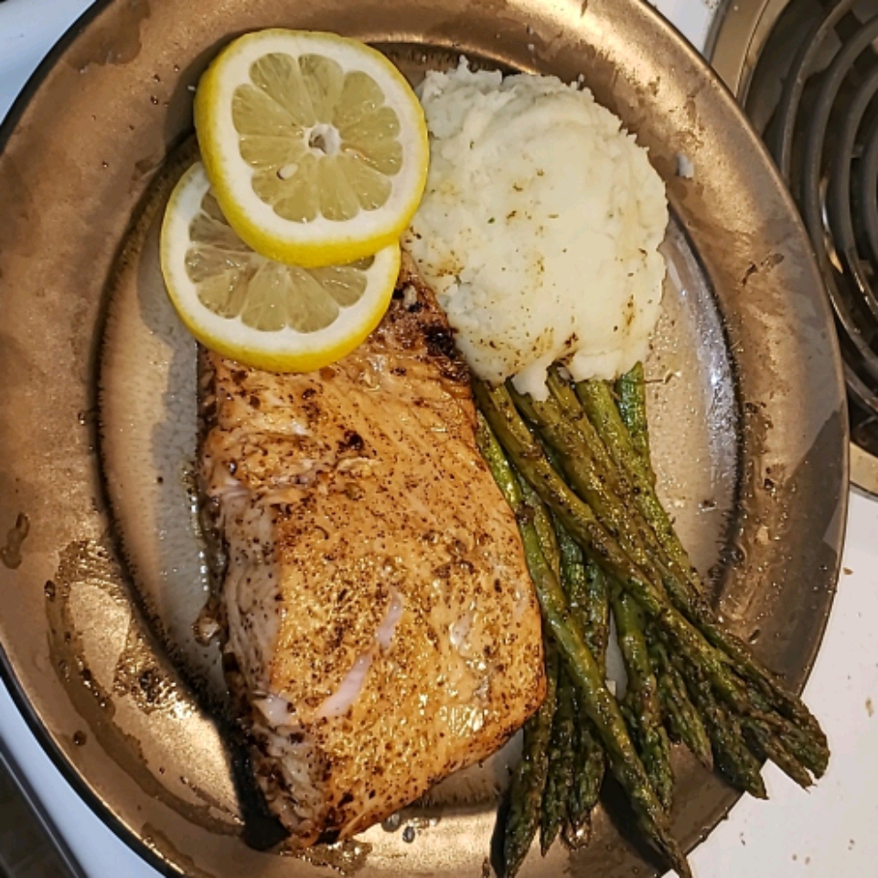 Melt-in-Your-Mouth Broiled Salmon 