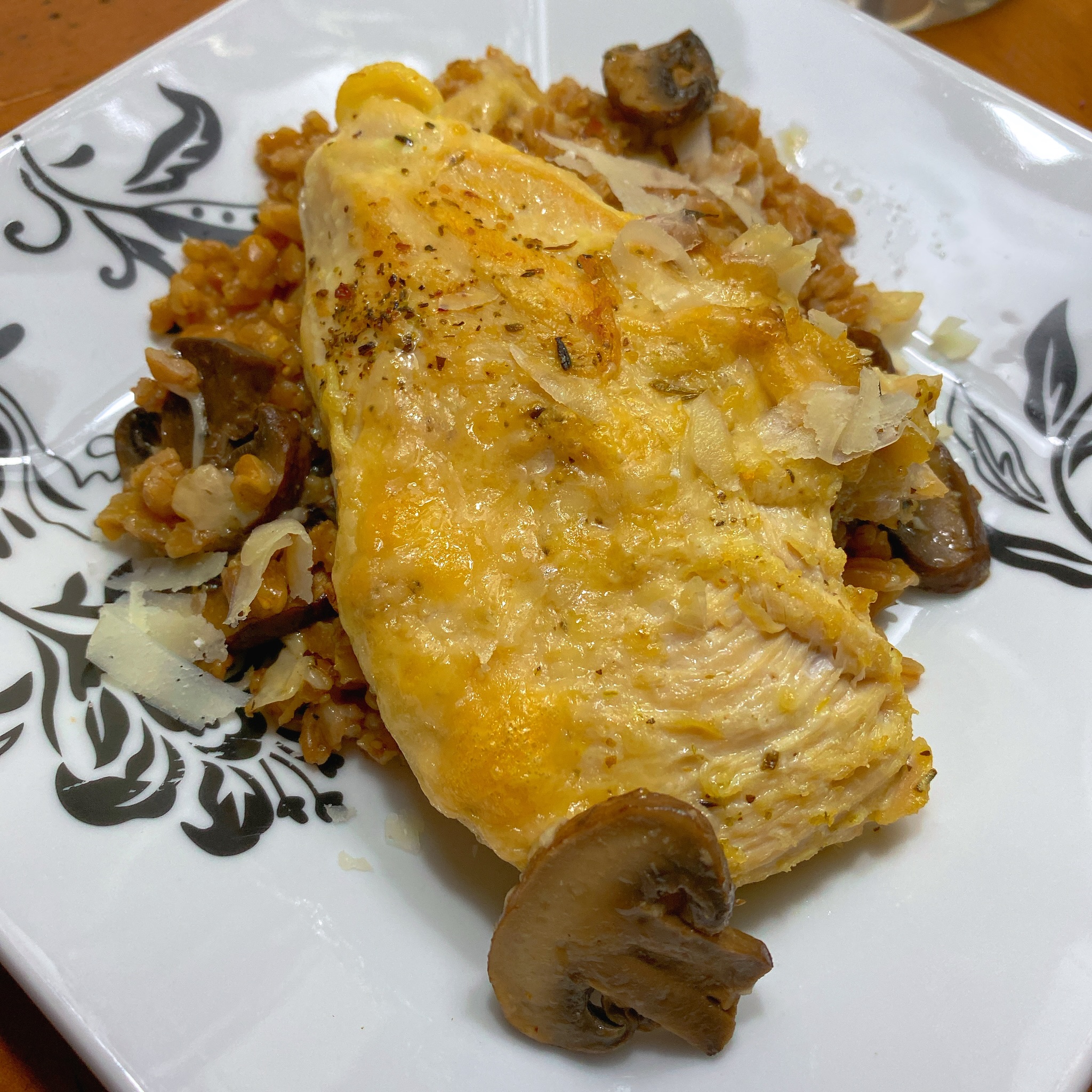 Easy Tuscan Chicken and Farro Skillet thedailygourmet