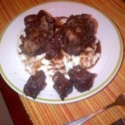 Braised Oxtails in Red Wine Sauce 