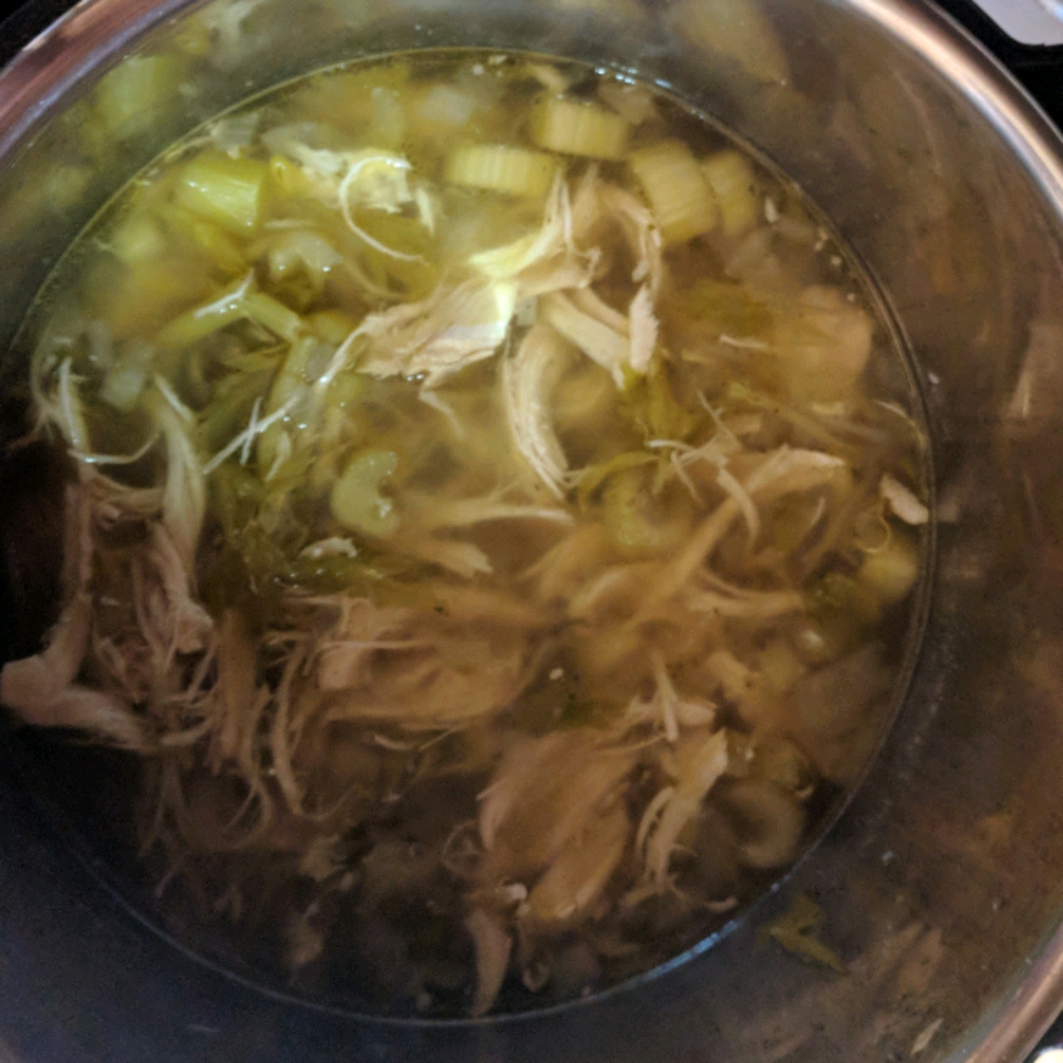 Slow Cooker Chicken and Noodles 