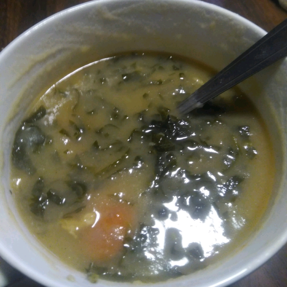 Caldo Verde (Portuguese Green Soup) 