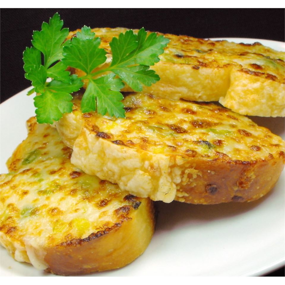 Cheese Onion Garlic Bread 