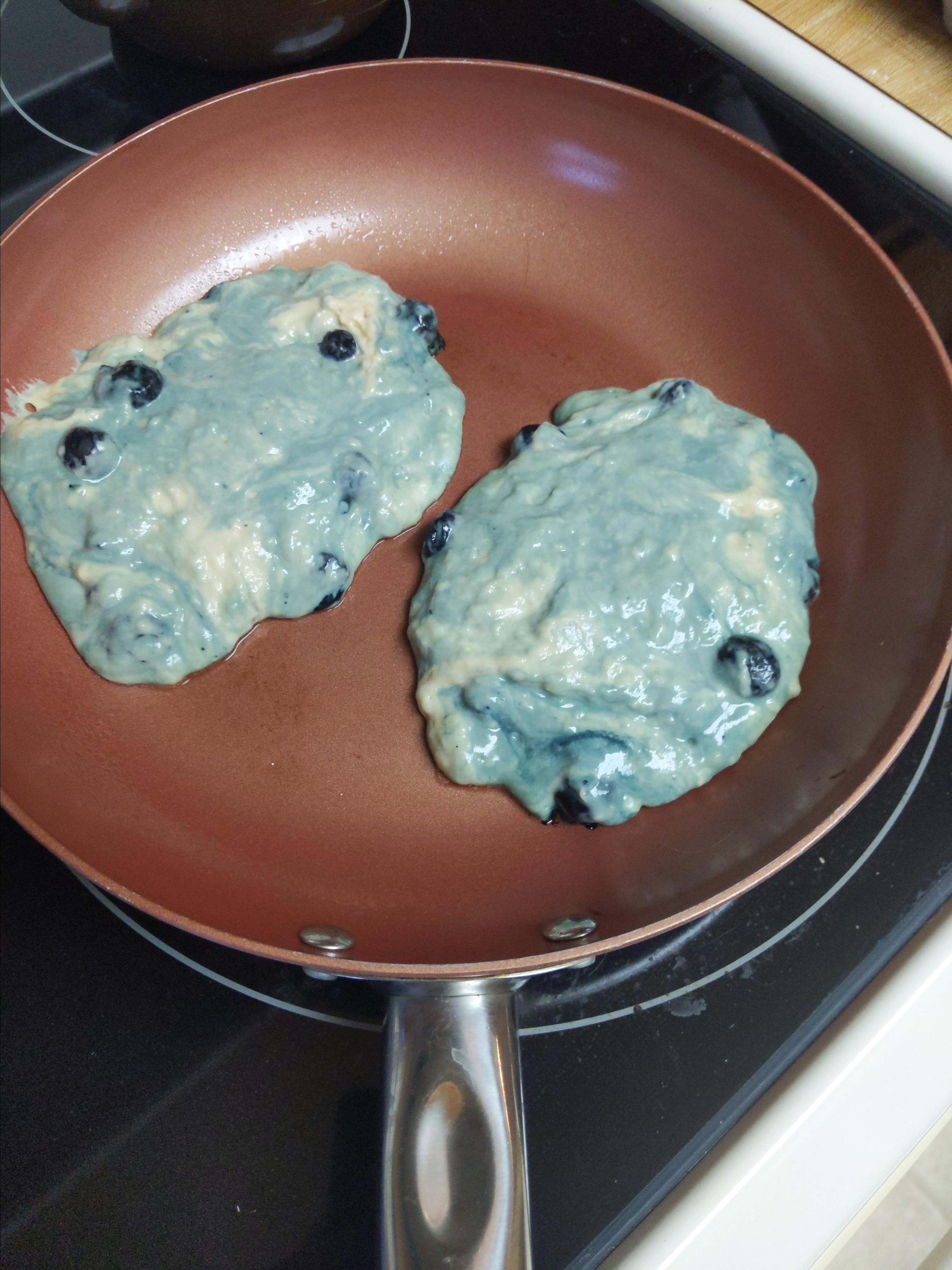 Todd's Famous Blueberry Pancakes 