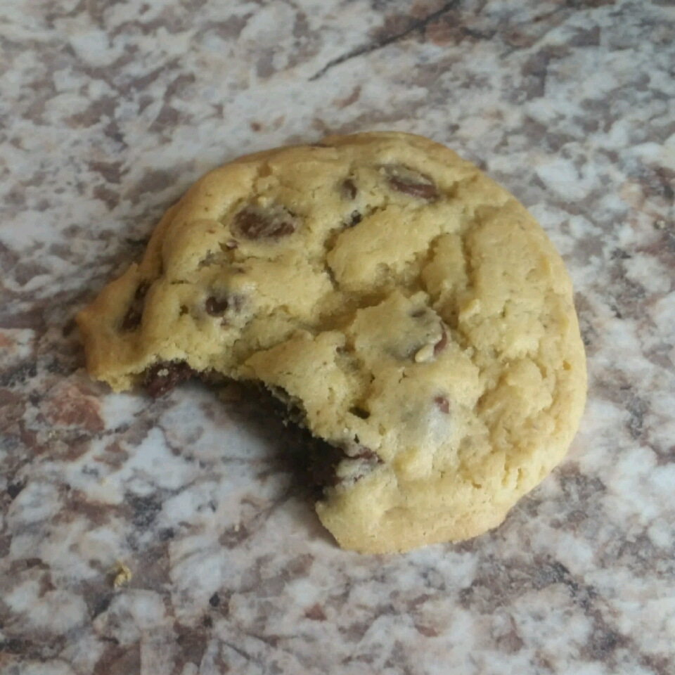 Easy Chocolate Chip Cookies 