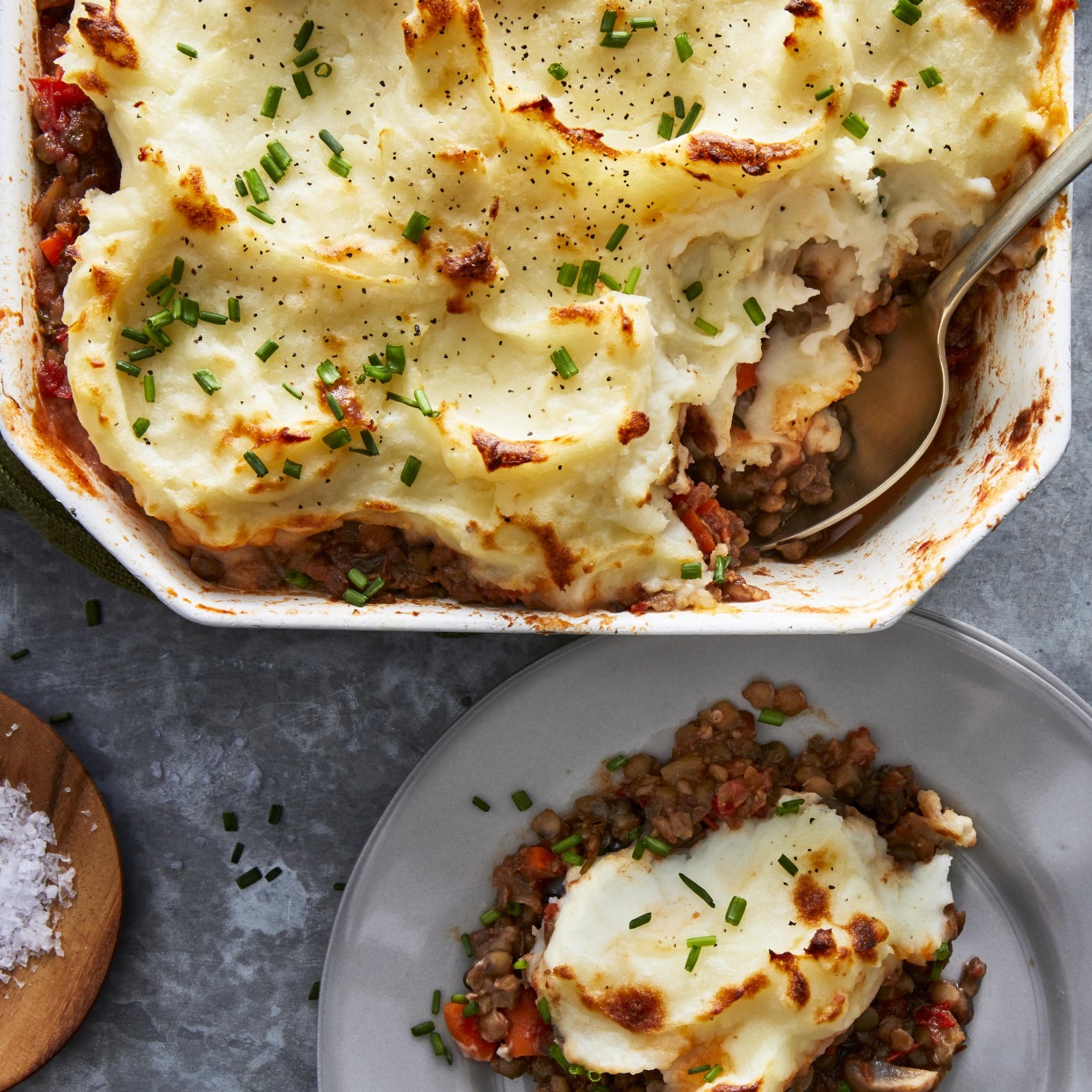 <p>Lentils take the place of ground meat and vegan butter adds creaminess to the mashed potatoes in this easy vegan shepherd's pie recipe. If you want to cut down on the cooking time, use precooked lentils and omit most of the vegetable broth, adding some in only if the mixture seems dry.</p>
                          