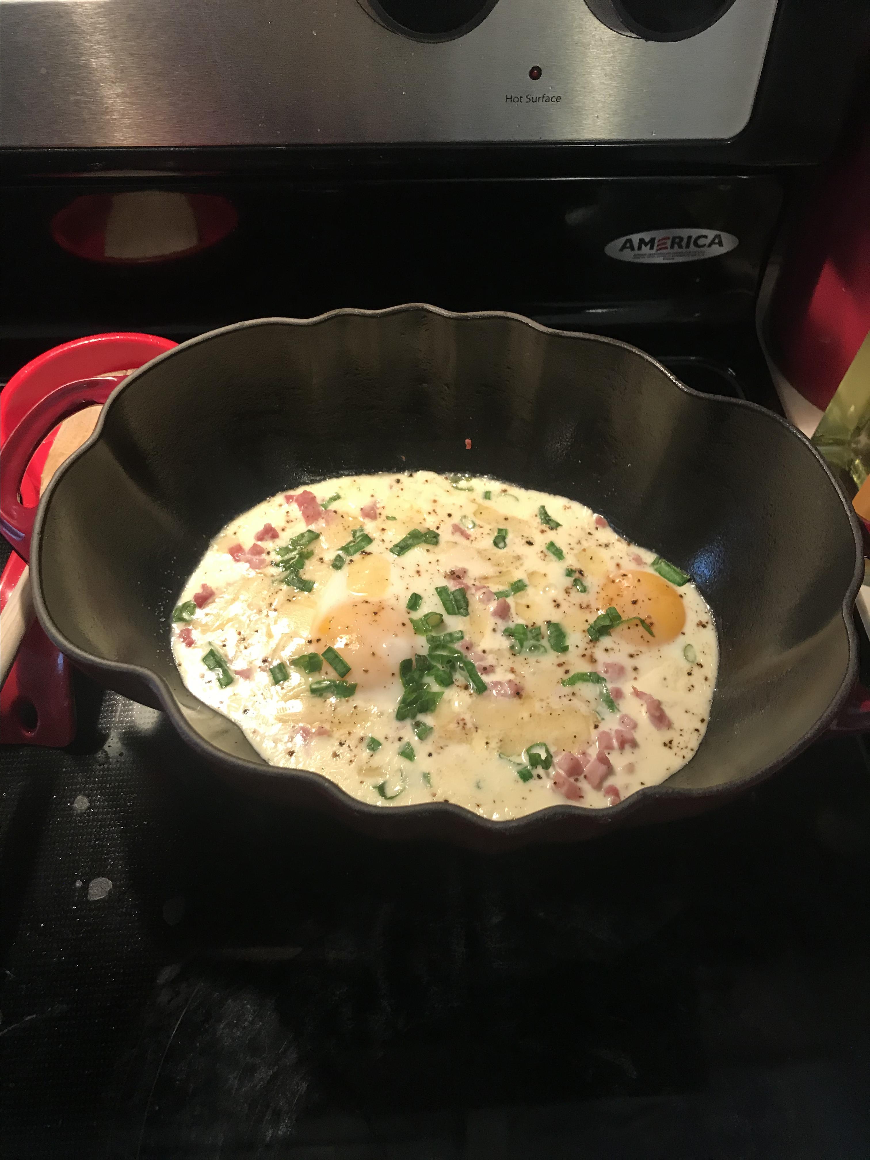 Oeufs Cocotte (Baked Eggs) 