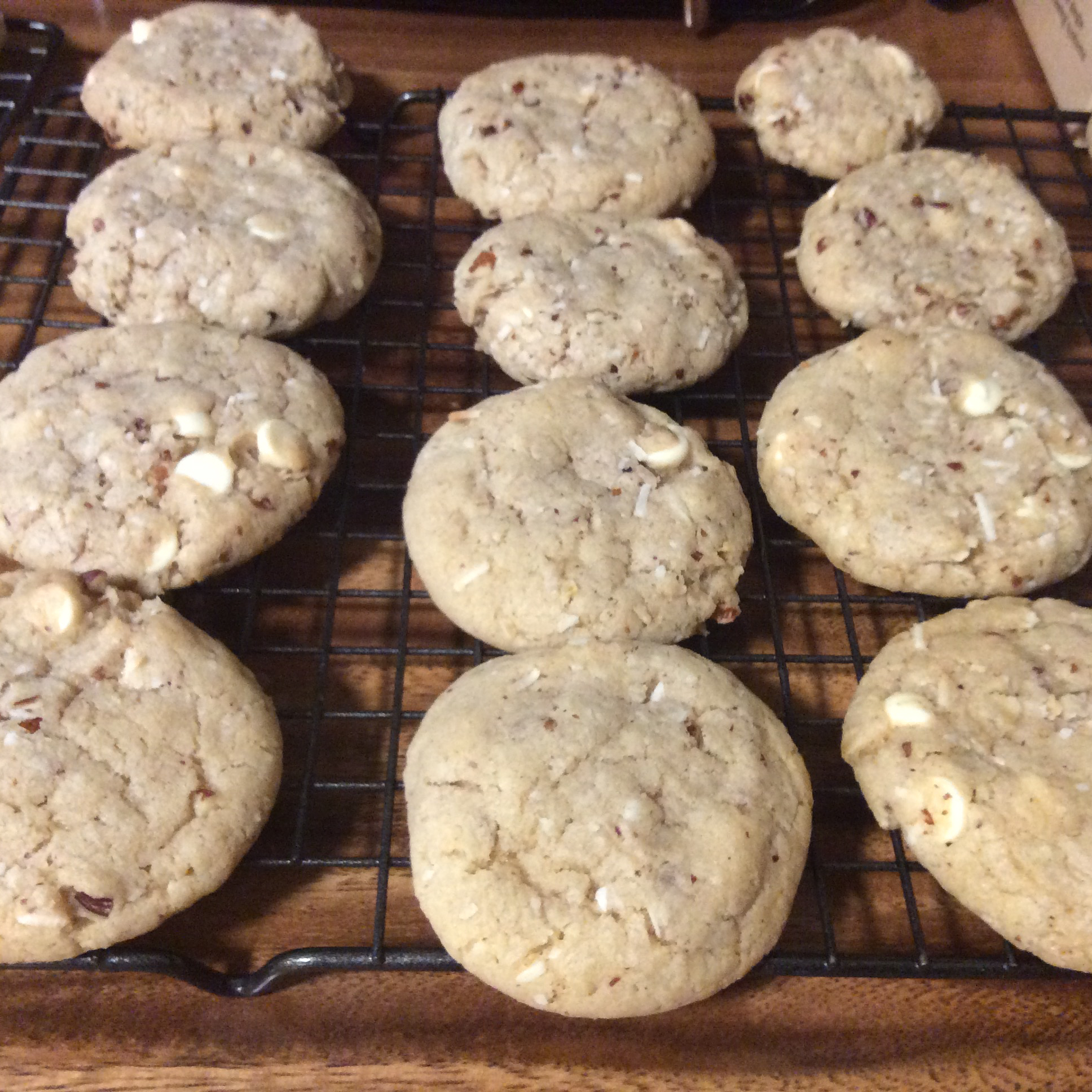 White Chocolate Chip Oatmeal Cookies 