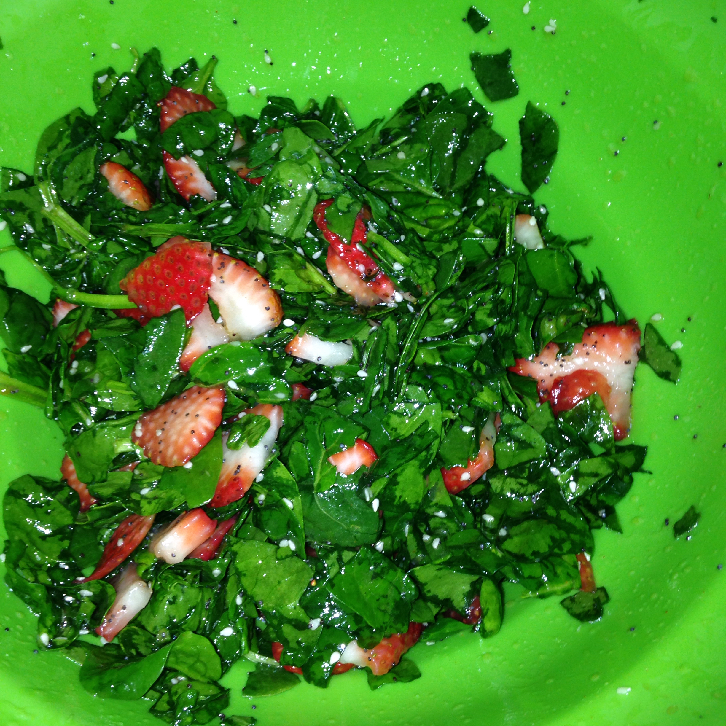 Spinach and Strawberry Salad 