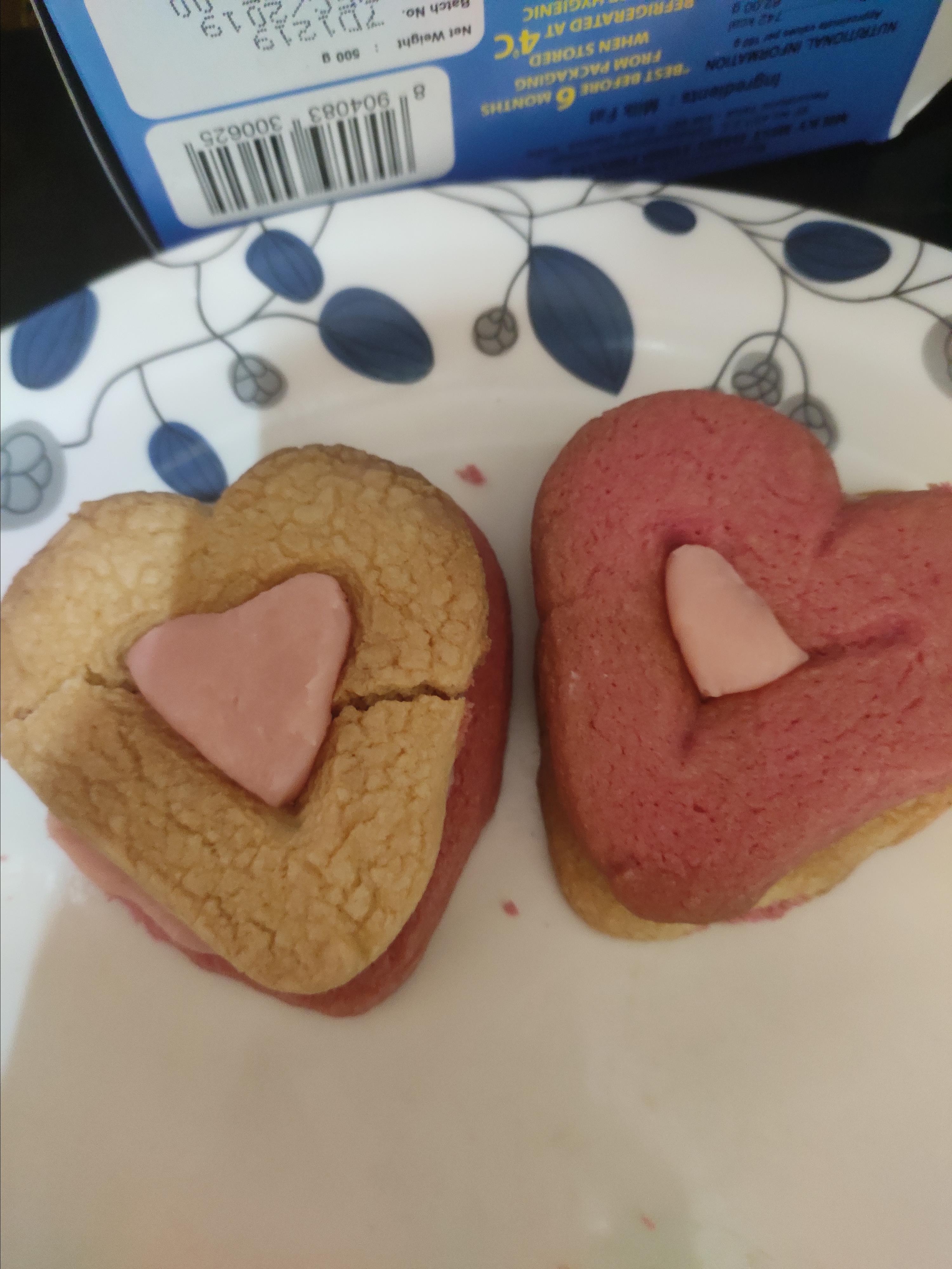 Easy Valentine Sandwich Cookies Gayatri