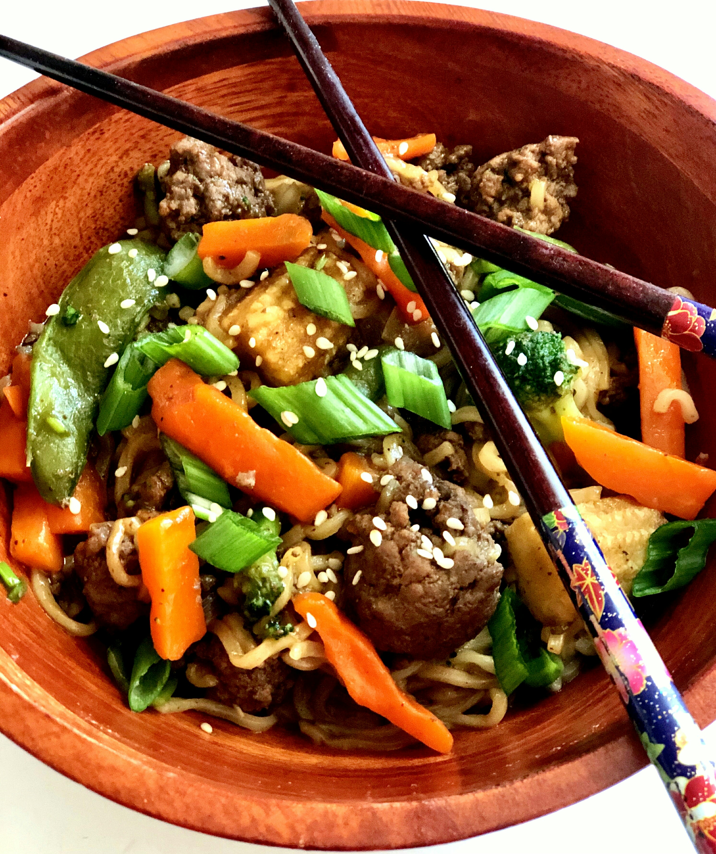 Asian  pitch Beef Noodle Bowls