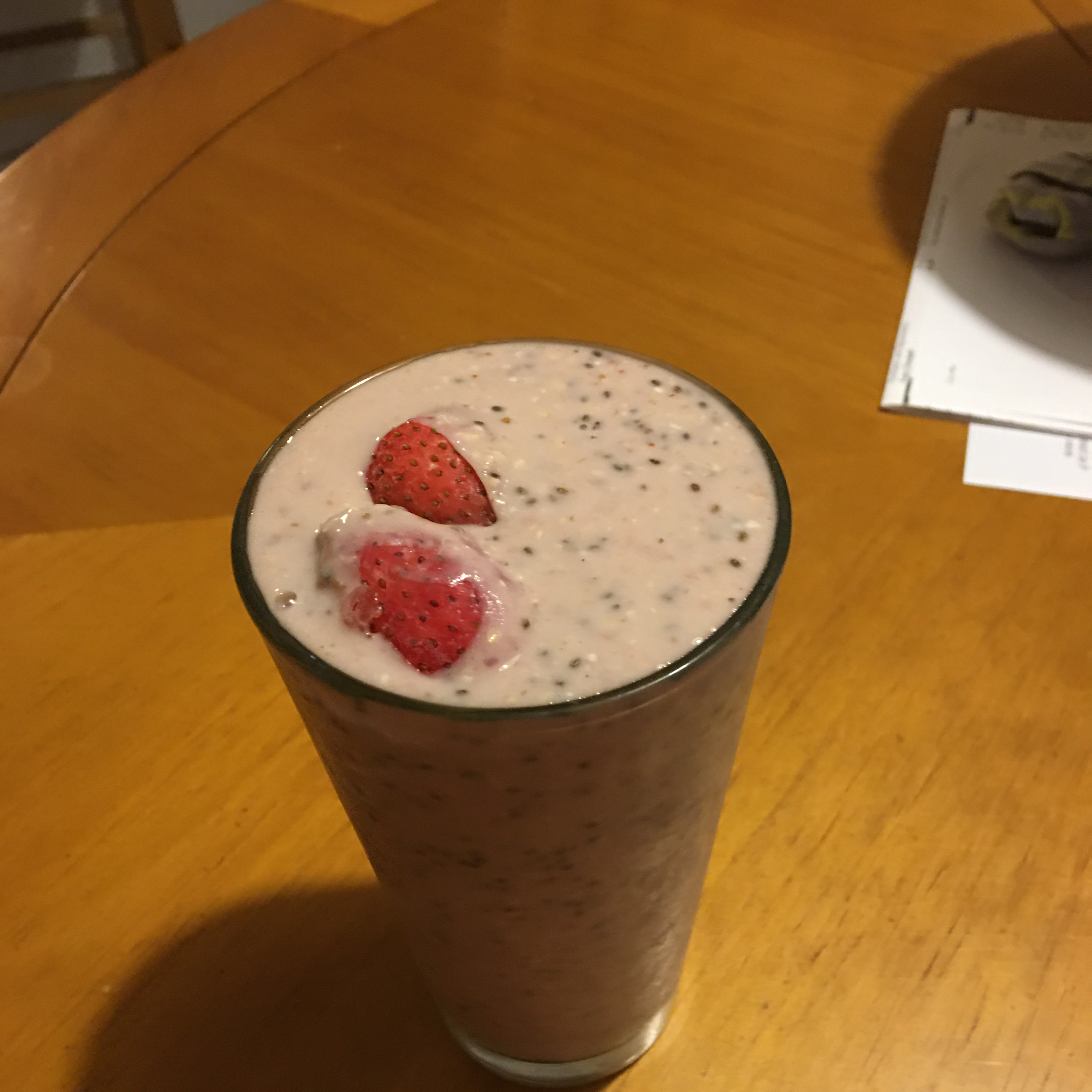 Strawberry Oatmeal Breakfast Smoothie 