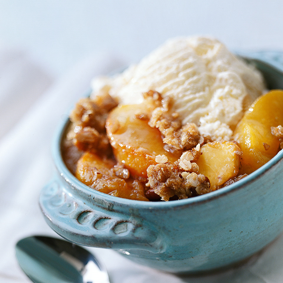 <p>There's nothing like this old-fashioned apple dessert recipe to top off a good dinner. It's low in calories and can be made even lower if prepared with sugar substitute.</p>
                          